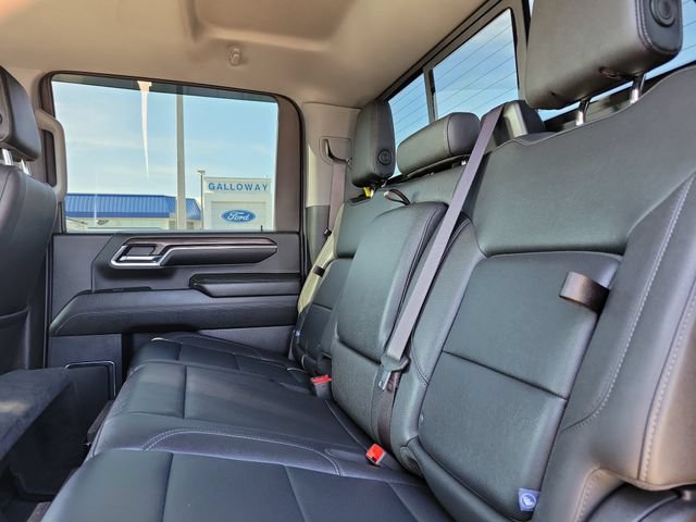 Used 2024 Chevrolet Silverado 2500 LTZ w/ LTZ Premium Package AWD/4WD image 20