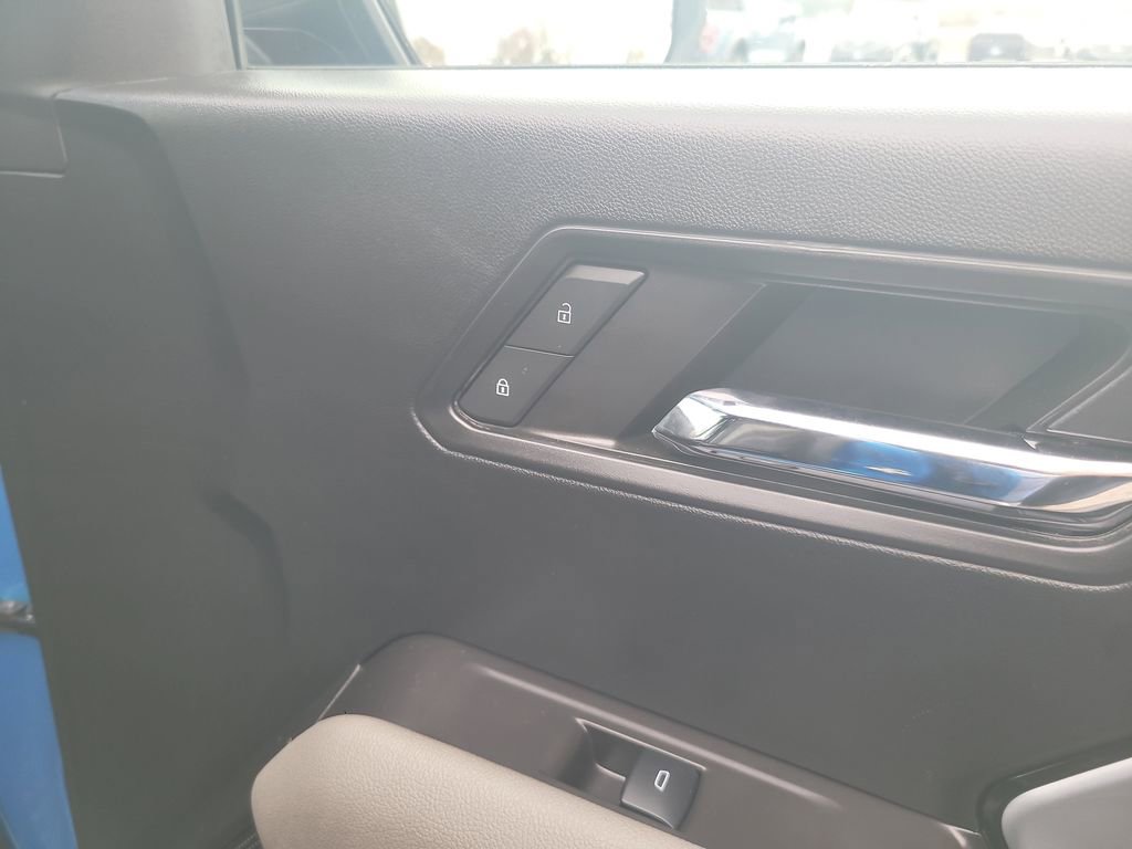 Used 2024 Chevrolet Colorado ZR2 w/ Technology Package image 29