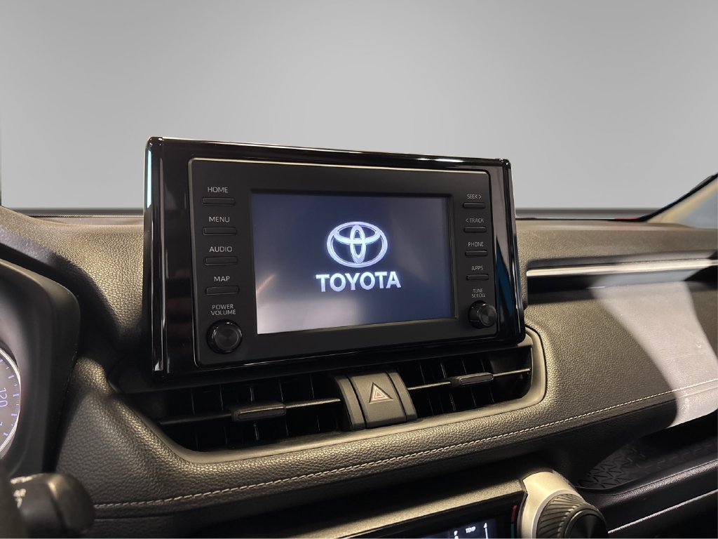 Used 2019 Toyota RAV4 LE AWD/4WD image 24