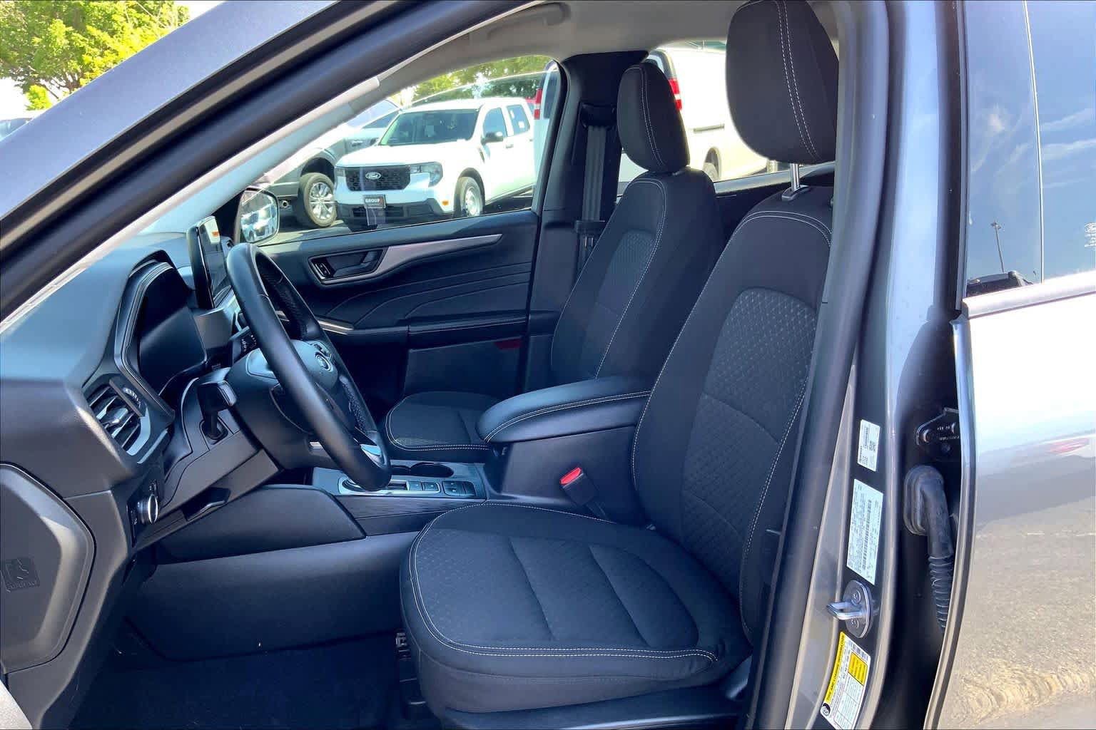 Certified 2023 Ford Escape Active FWD image 8