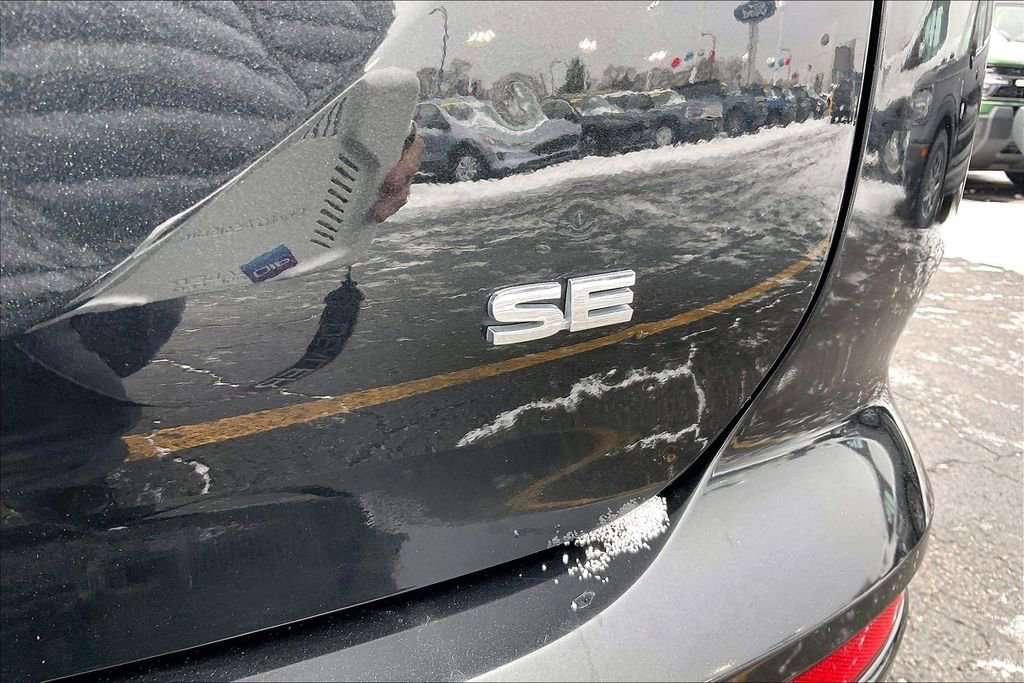 Used 2024 Mitsubishi Outlander SE image 7