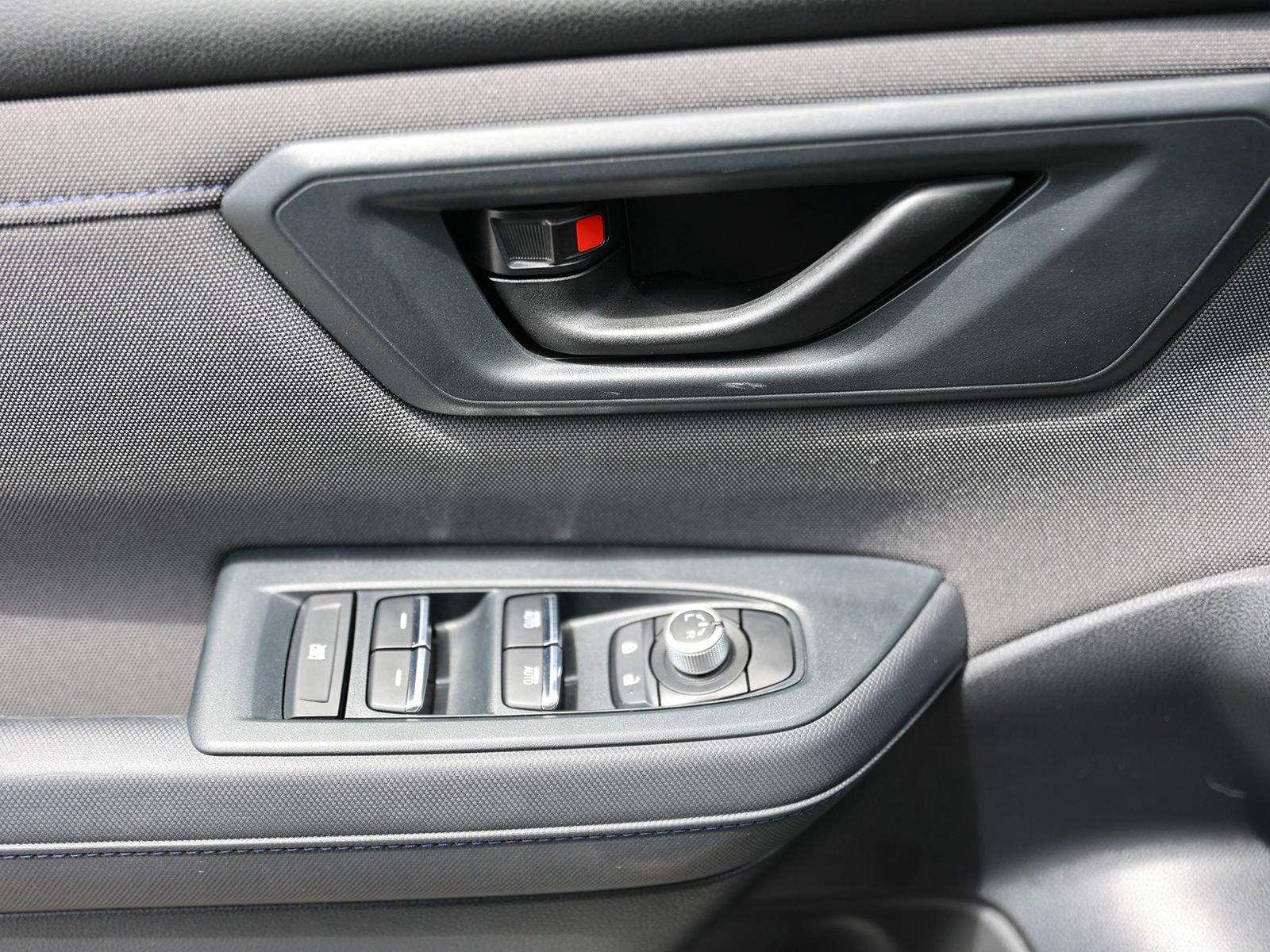 Used 2025 Subaru Forester Premium AWD/4WD image 35