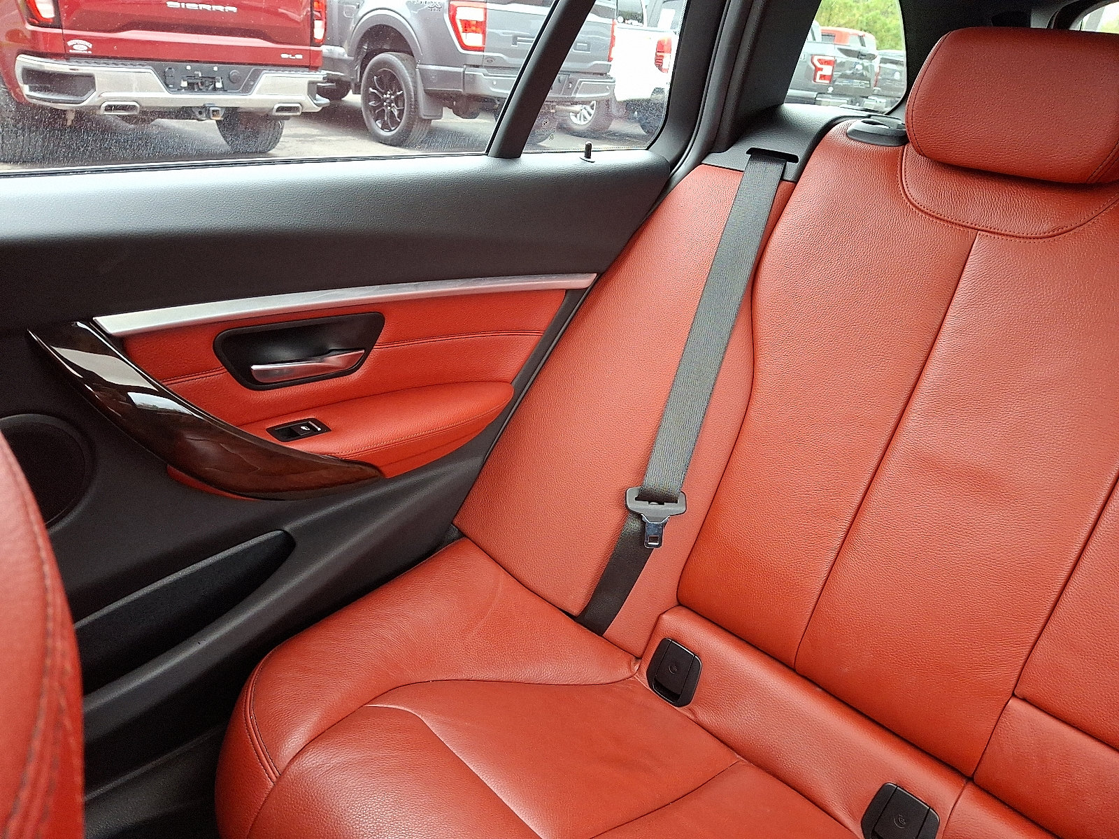 Used 2018 BMW 330i xDrive Wagon w/ Premium Package image 18