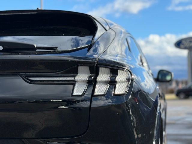 Certified 2022 Ford Mustang Mach-E Premium image 47