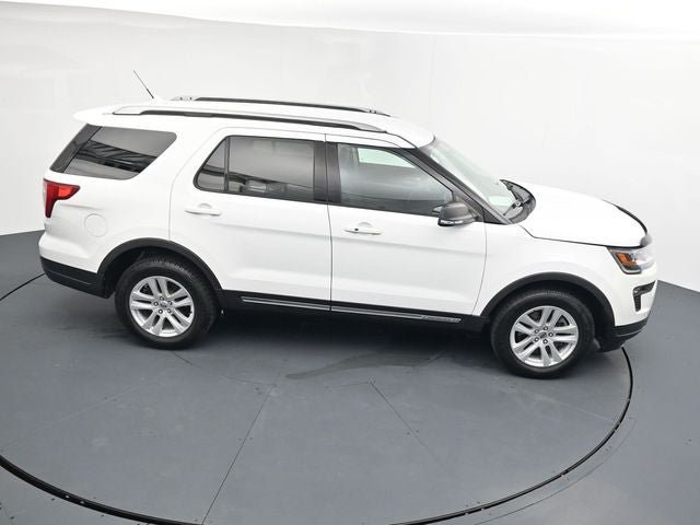 Certified 2019 Ford Explorer XLT w/ Equipment Group 201A AWD/4WD image 29