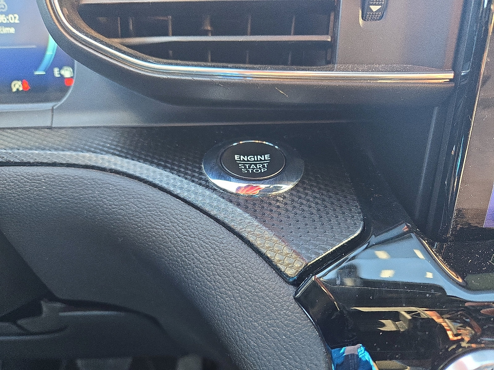 Certified 2022 Ford Explorer ST w/ Equipment Group 401A image 23