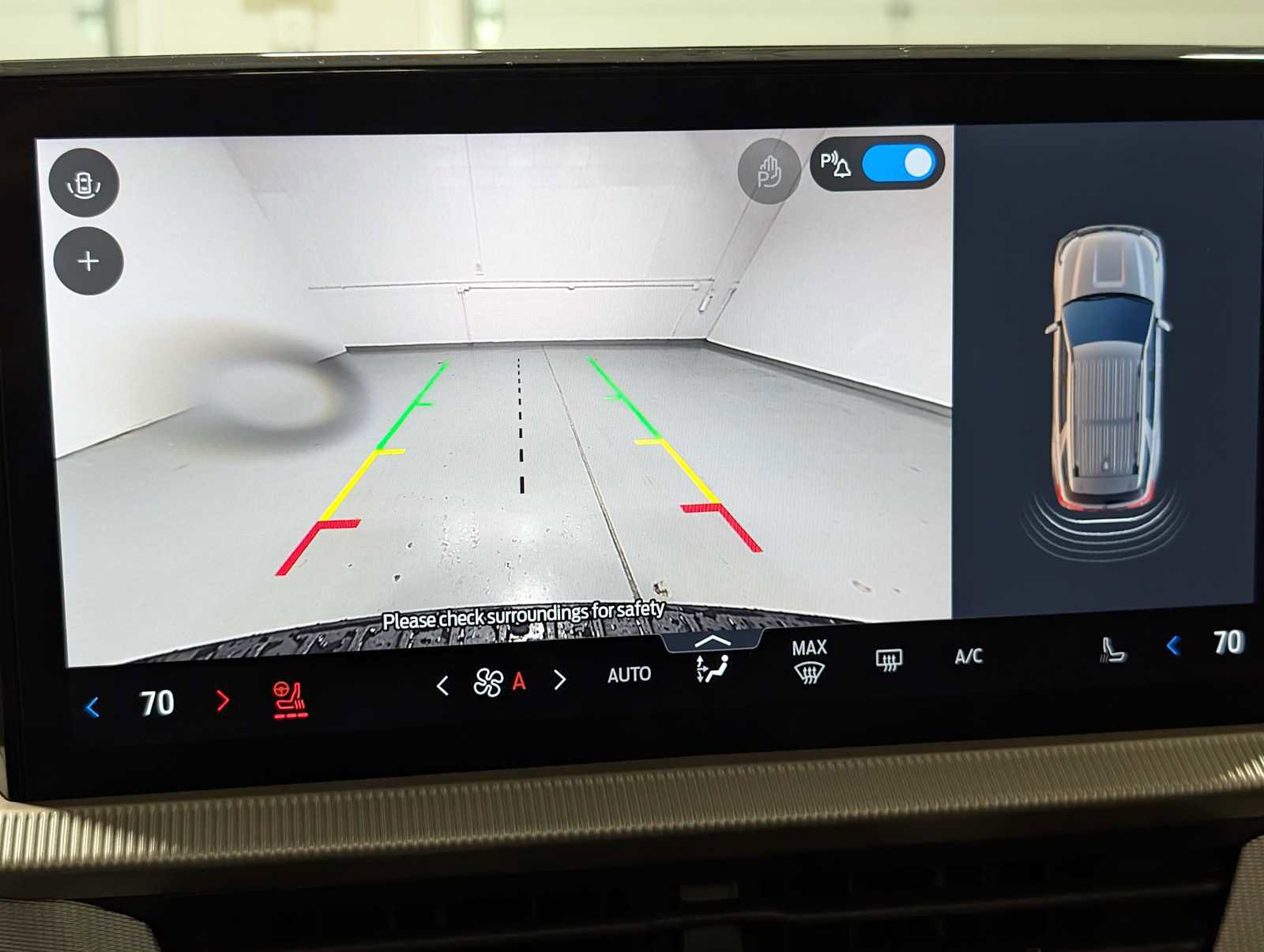 Certified 2025 Ford Explorer Active w/ Active Comfort Package image 28