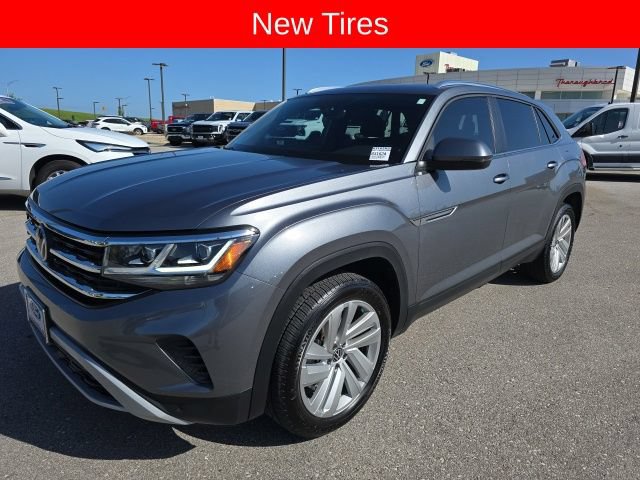 Used 2023 Volkswagen Atlas Cross Sport SE w/ Panoramic Sunroof Package
