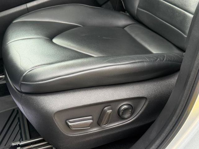 Used 2022 Toyota Highlander XLE AWD/4WD image 26