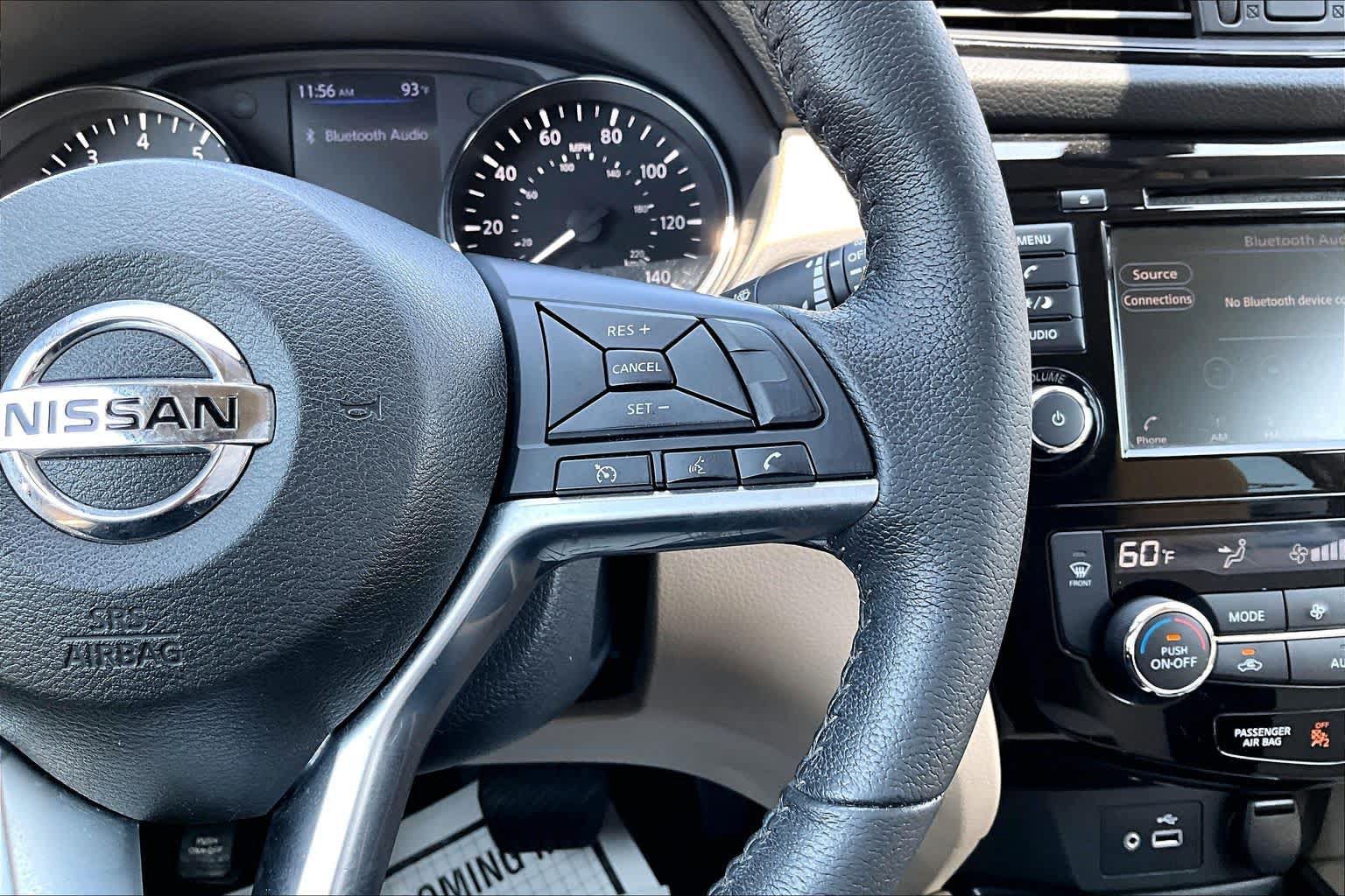 Used 2020 Nissan Rogue SV AWD/4WD image 25