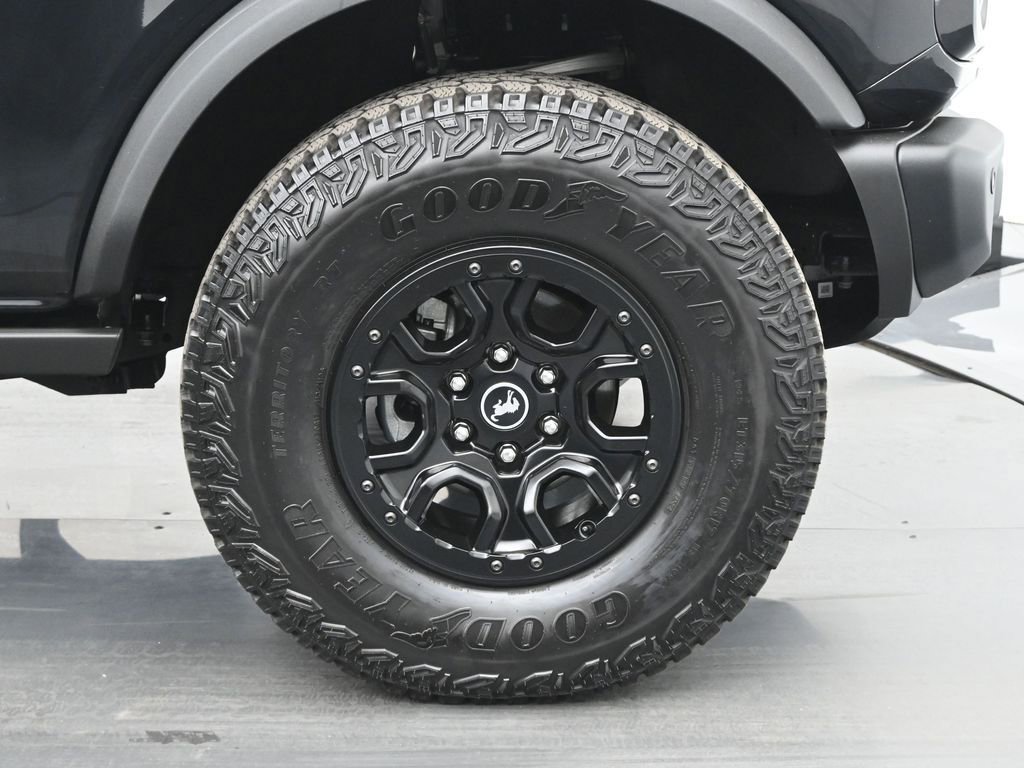 Certified 2025 Ford Bronco Badlands AWD/4WD image 24