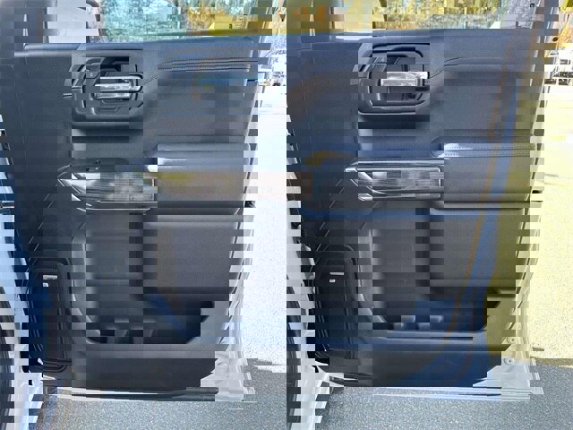 Used 2021 Chevrolet Silverado 1500 LT Trail Boss w/ Convenience Package II image 23