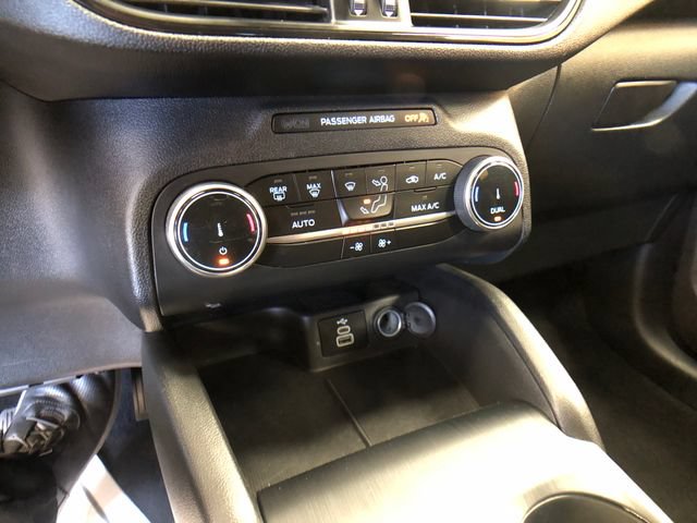 Certified 2025 Ford Escape ST-Line AWD/4WD image 17