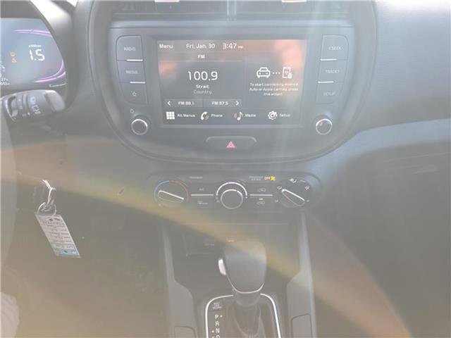 Used 2025 Kia Soul LX image 11