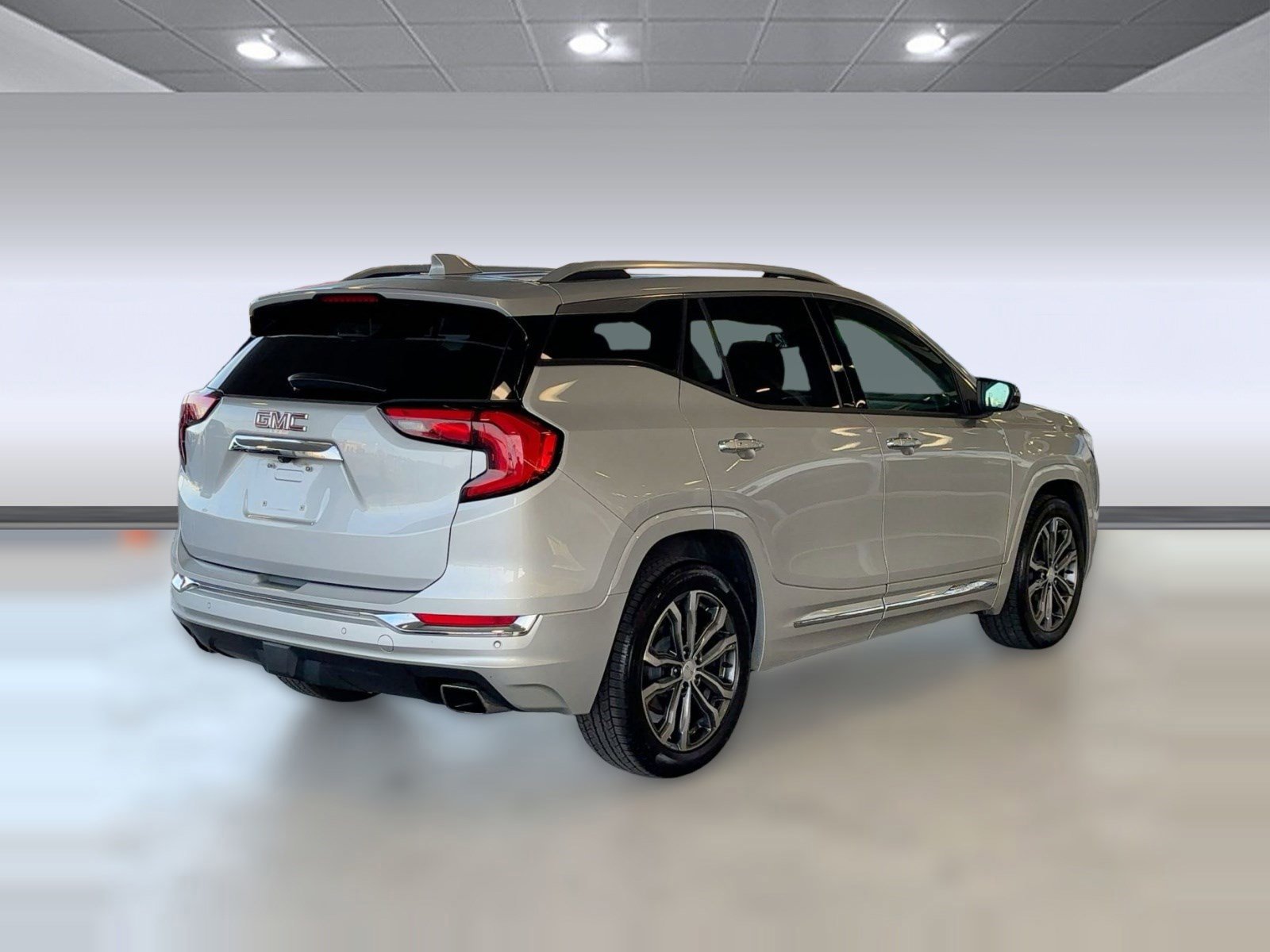 Used 2019 GMC Terrain Denali w/ Advanced Safety Package image 5