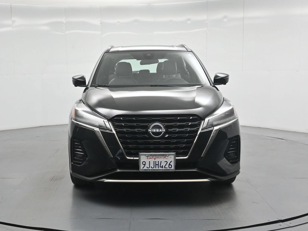 Used 2023 Nissan Kicks SR w/ SR Premium Package FWD image 53