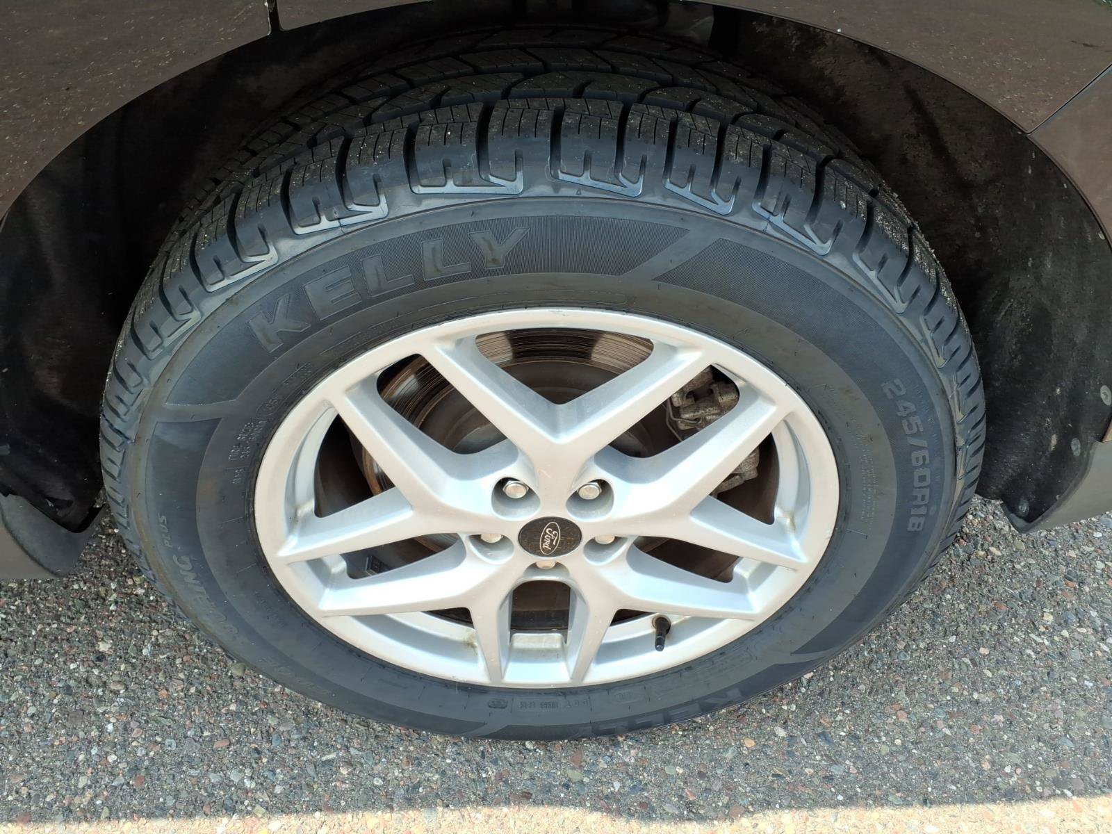Certified 2024 Ford Edge SEL AWD/4WD image 21