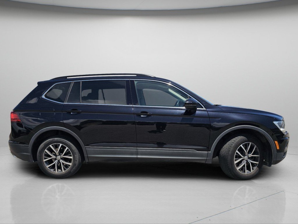 Used 2019 Volkswagen Tiguan SE w/ Panoramic Sunroof Package AWD/4WD image 24