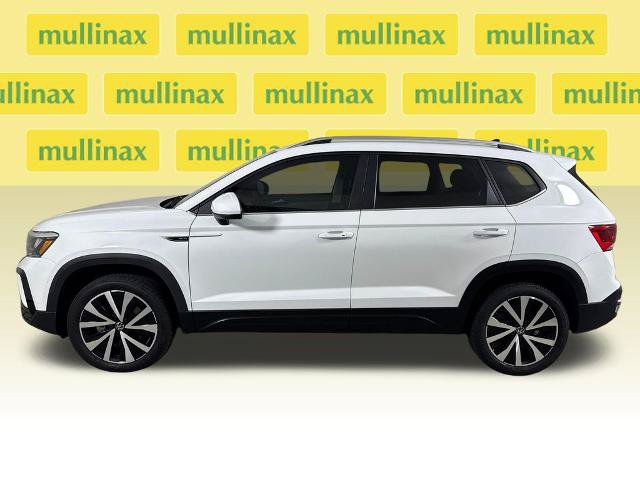 Used 2024 Volkswagen Taos SE FWD image 12