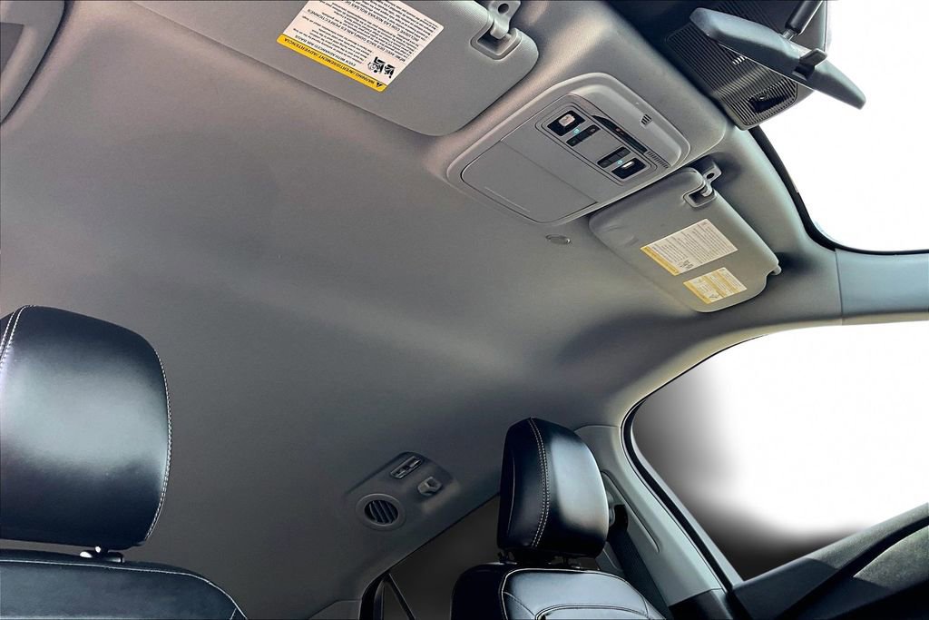 Certified 2021 Ford Explorer XLT w/ Equipment Group 202A image 22