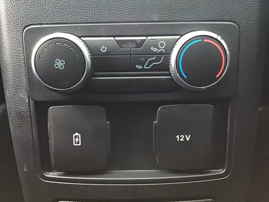 Certified 2022 Ford Explorer XLT w/ Equipment Group 202A image 13