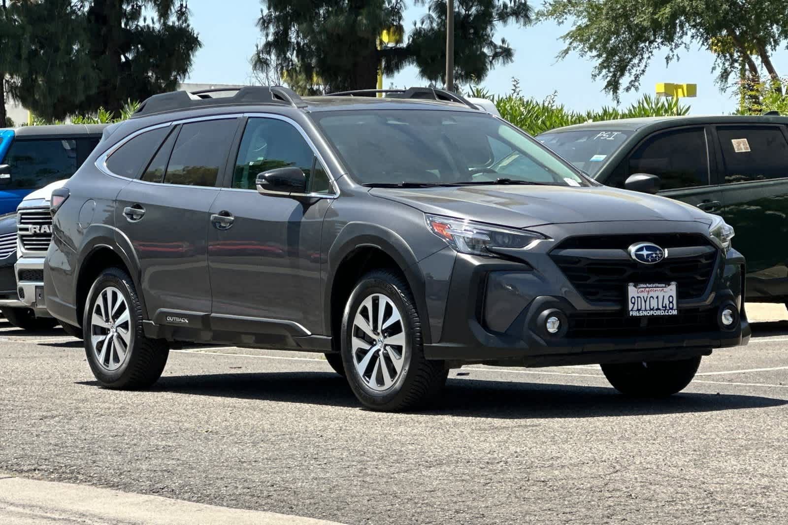 Used 2023 Subaru Outback Premium AWD/4WD image 9