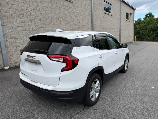 Used 2024 GMC Terrain SLE FWD image 5