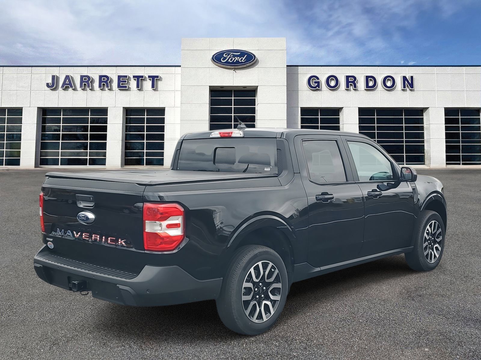 Certified 2024 Ford Maverick Lariat image 3