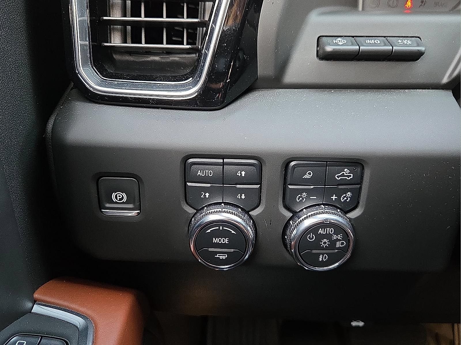 Used 2025 GMC Sierra 1500 Denali Ultimate AWD/4WD image 19