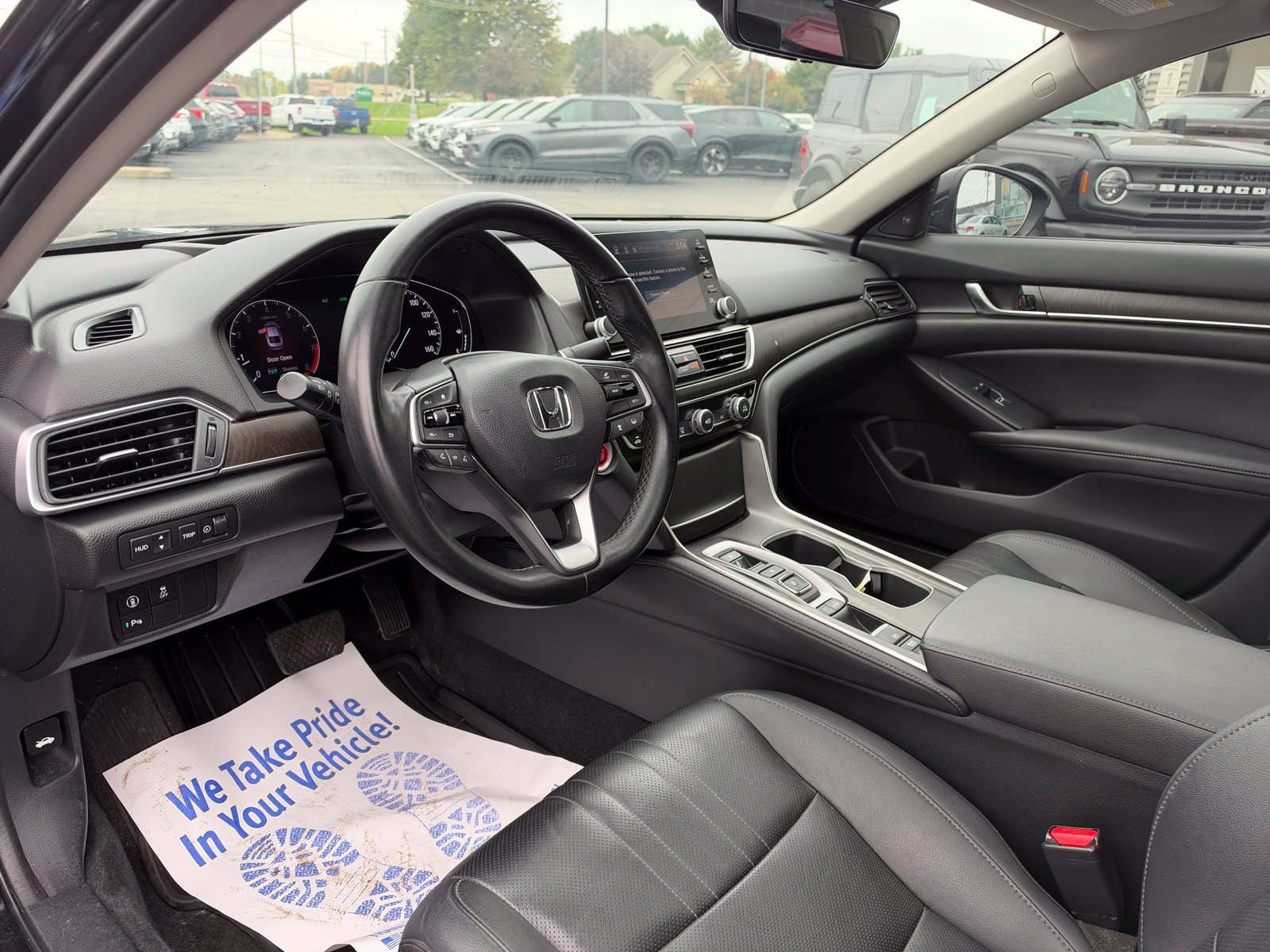 Used 2020 Honda Accord Touring image 11