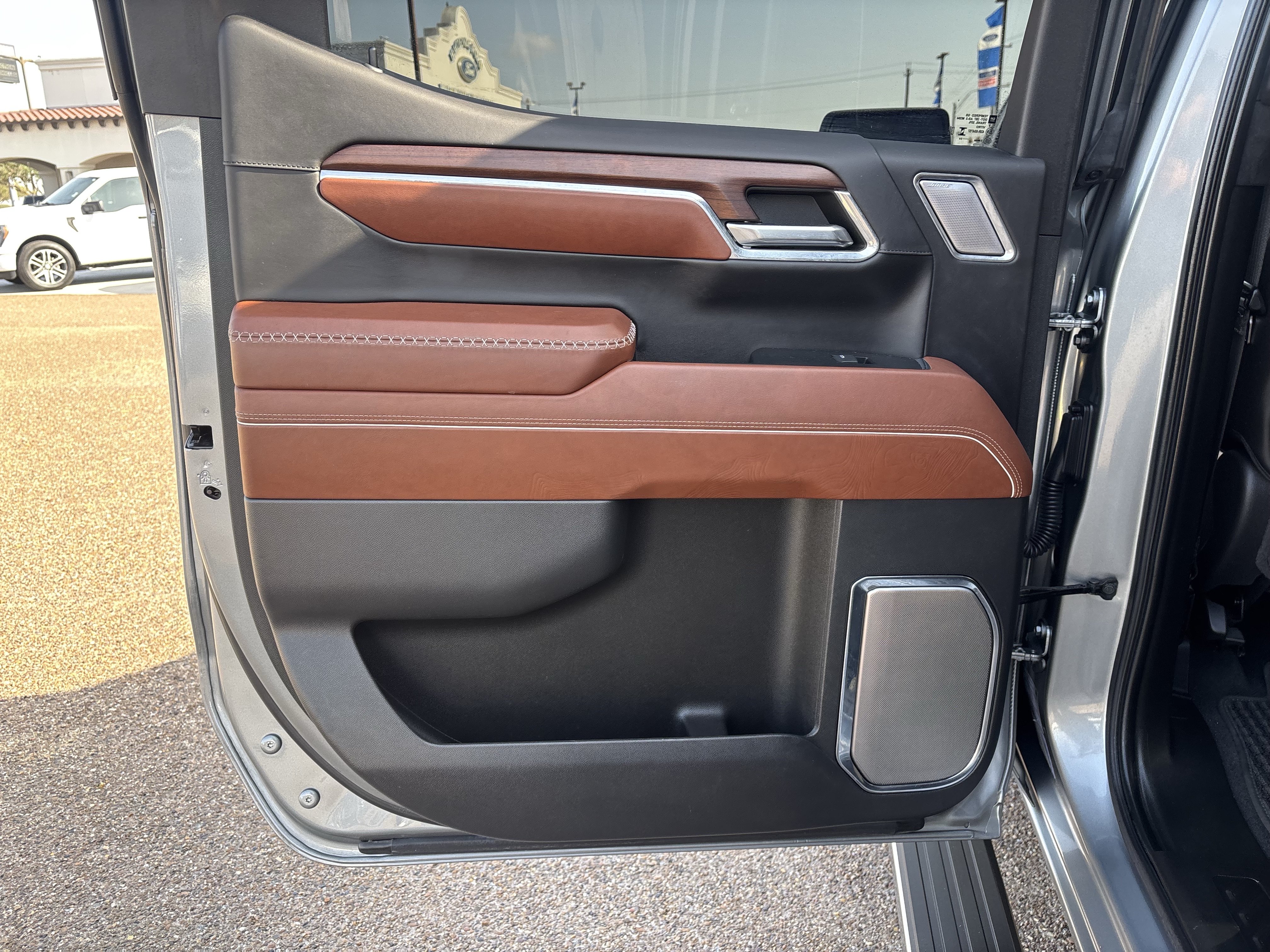 Used 2024 GMC Sierra 1500 Denali Ultimate AWD/4WD image 13