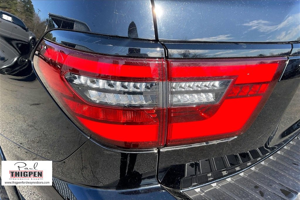 Used 2023 Nissan Armada SL w/ Midnight Edition Package image 30