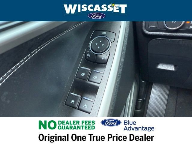 Certified 2022 Ford Explorer XLT w/ Equipment Group 202A image 27