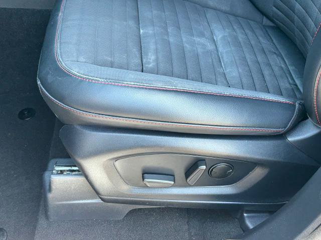 Certified 2025 Ford Explorer ST-Line w/ ST-Line Street Pack AWD/4WD image 15