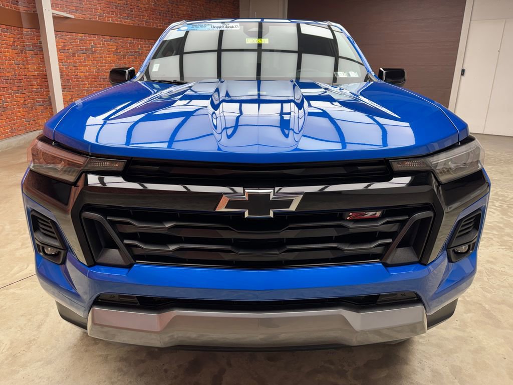 Used 2024 Chevrolet Colorado Z71 w/ Z71 Convenience Package 2 image 6