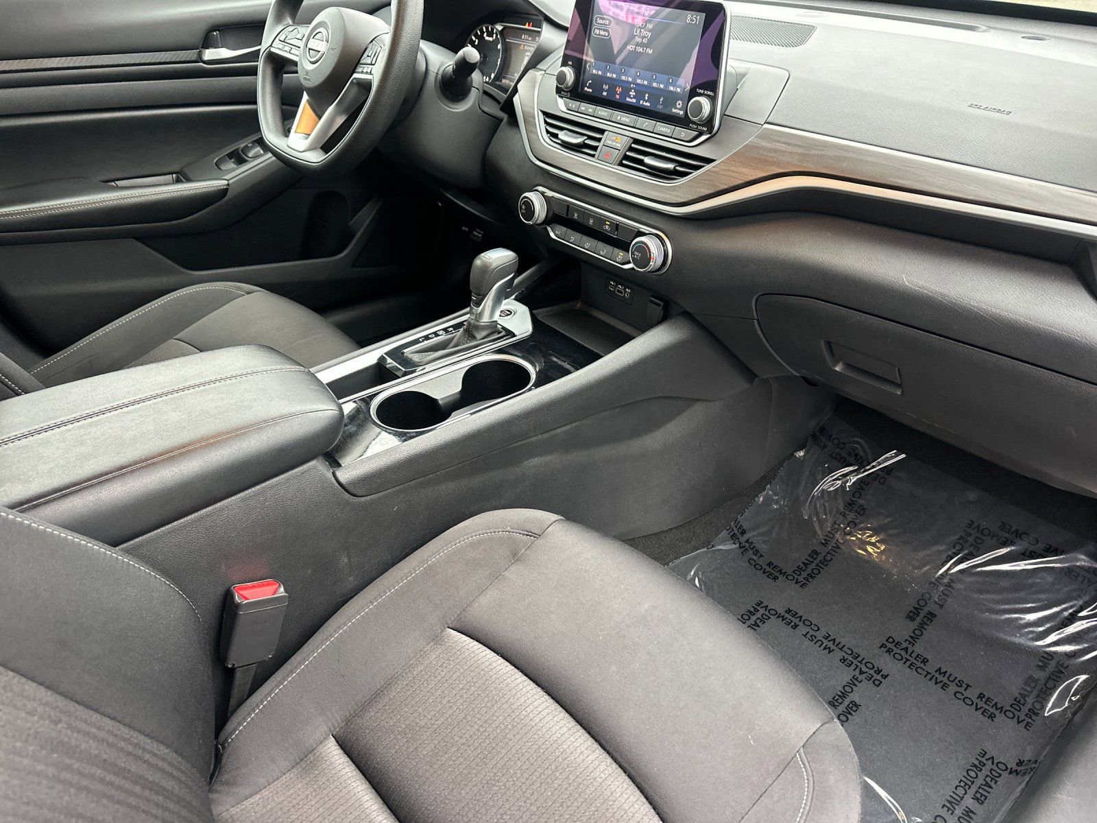 Used 2024 Nissan Altima 2.5 SV image 14