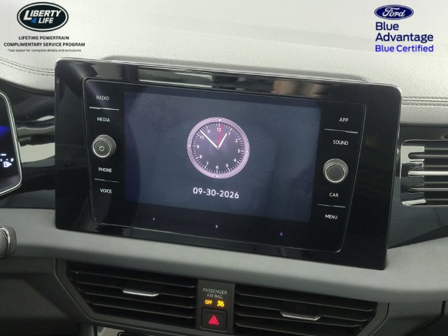Used 2025 Volkswagen Jetta SE FWD image 24