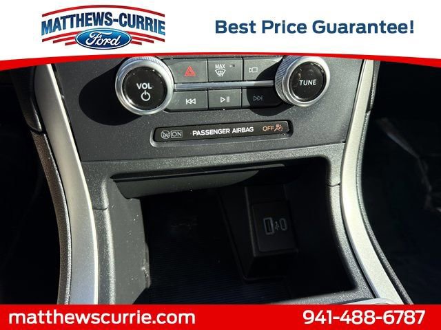 Certified 2024 Ford Edge SE w/ Black Appearance Package image 19