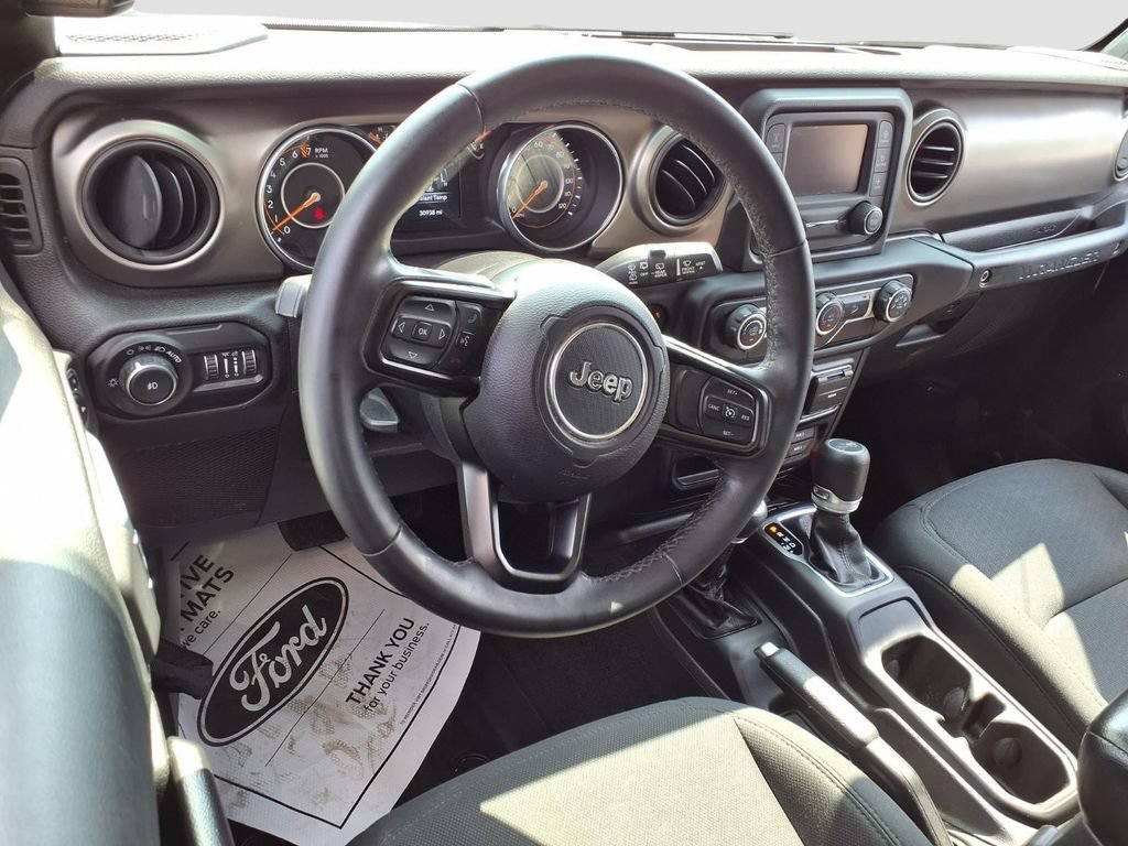 Used 2019 Jeep Wrangler Sport AWD/4WD image 9