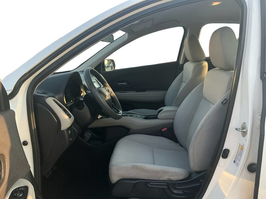 Used 2020 Honda HR-V LX image 14