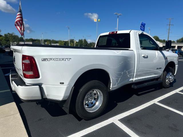 Used 2022 RAM 3500 Big Horn w/ Level C Equiment Group AWD/4WD image 16