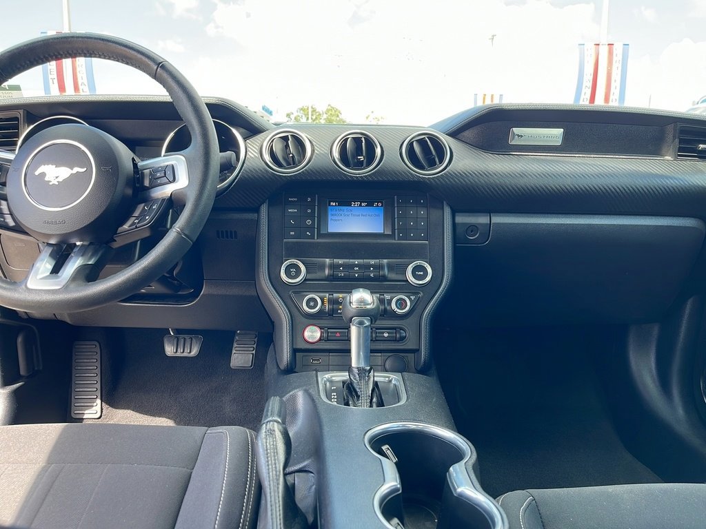 Certified 2022 Ford Mustang Coupe w/ Black Accent Package image 25