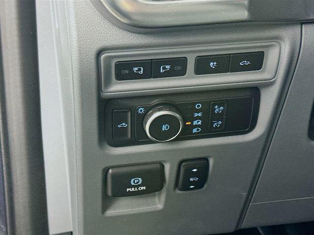 Certified 2022 Ford F150 Lariat w/ Equipment Group 502A High image 18