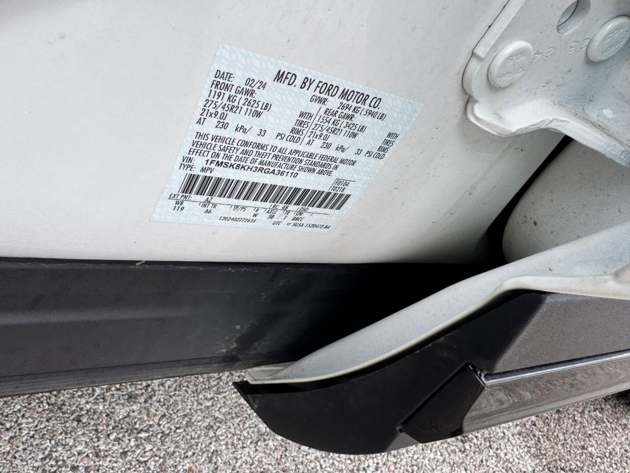 Certified 2024 Ford Explorer ST-Line w/ Class IV Trailer Tow Package image 26