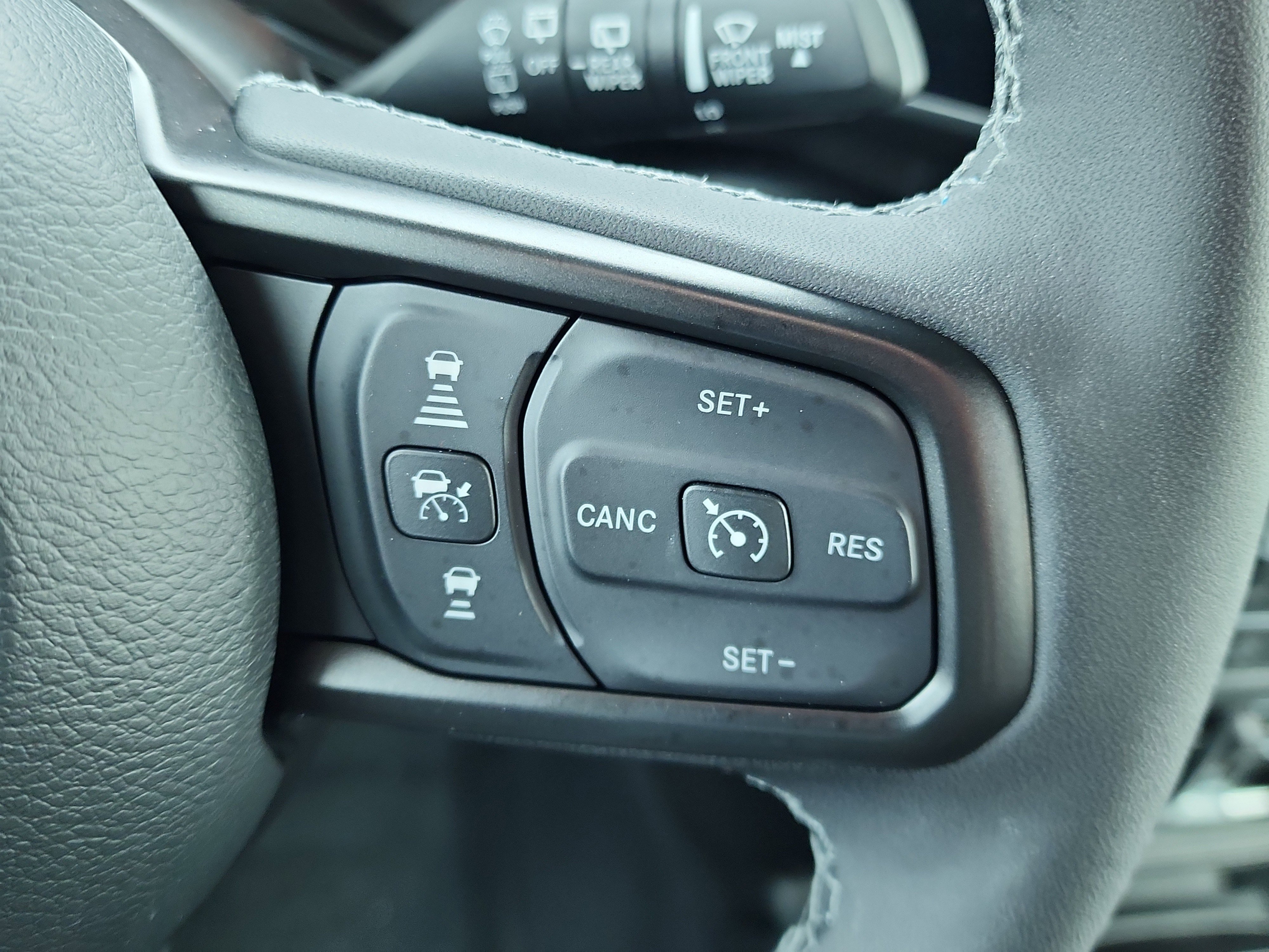 Used 2025 Jeep Wrangler Sport S image 20