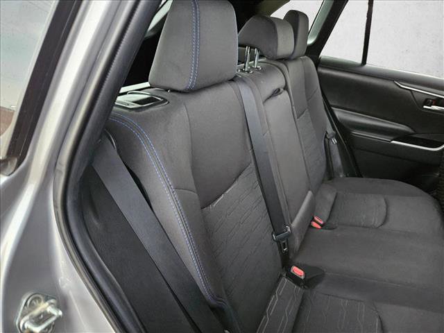 Used 2022 Toyota RAV4 SE image 19