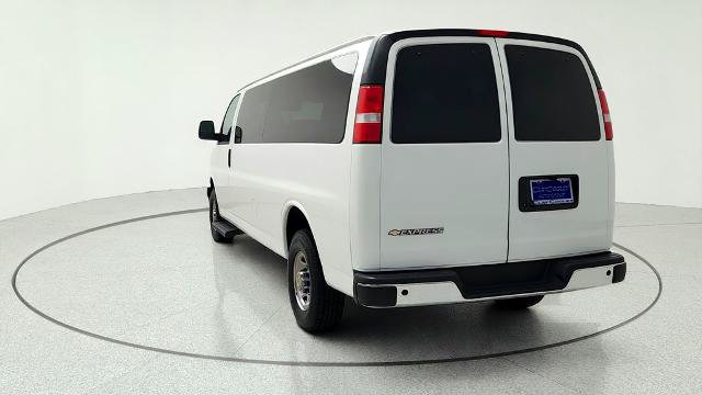 Used 2025 Chevrolet Express 3500 LT w/ LT Preferred Equipment Group RWD image 6