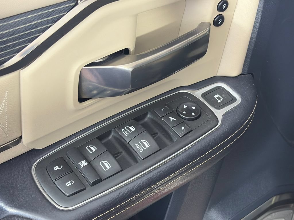 Used 2020 RAM 3500 Limited AWD/4WD image 26