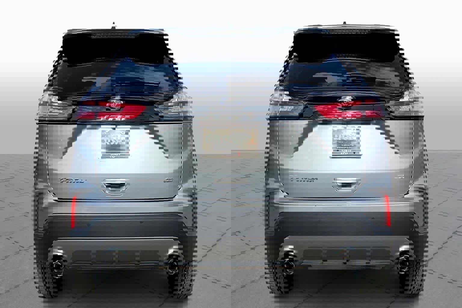 Certified 2024 Ford Edge Titanium image 4