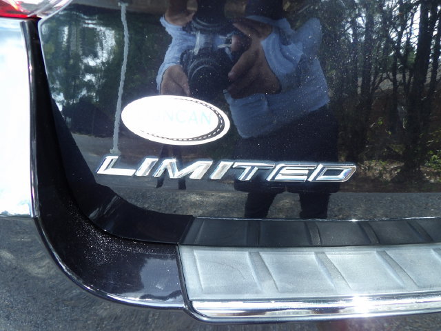 Certified 2021 Ford Explorer Limited w/ Equipment Group 301A AWD/4WD image 10